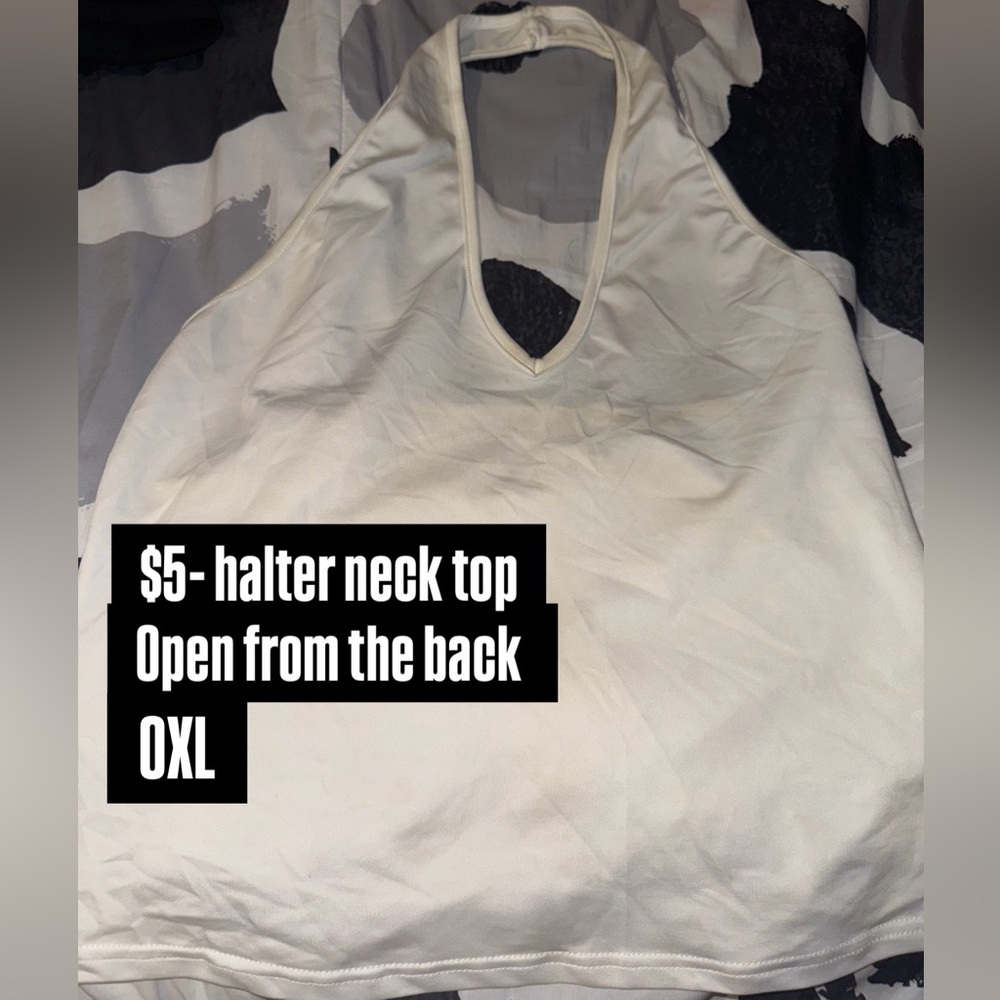 Halter neck top, open from the back